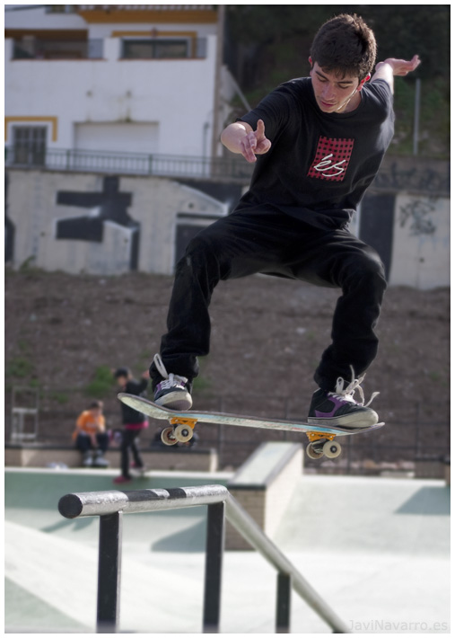 Skaters 6 - Nikon D90 - 1/1000s - f/4,2 - ISO 200 - a pulso