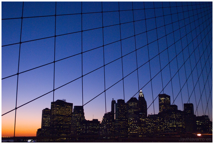 Vista desde el Puente de Brooklyn || Nikon D80 | 1/30s | f/4,5 | ISO 1600 | a pulso