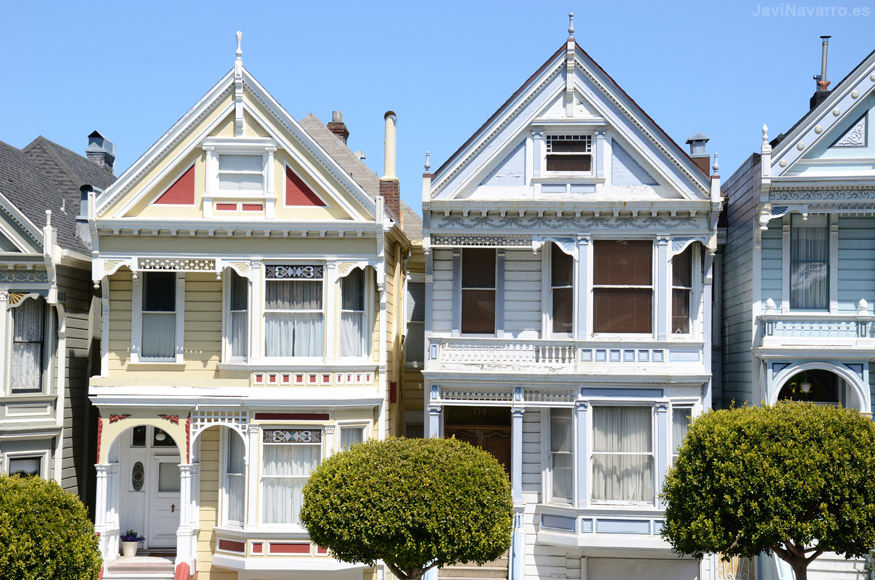 Alamo Square Painted Ladies || Nikon D7000 | 1/400s | f/10 | ISO 200 | a pulso
